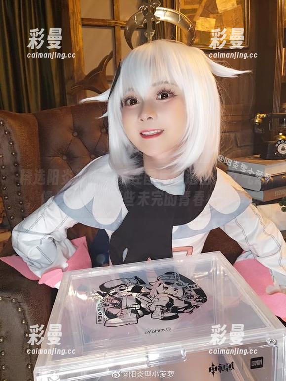 精选阳炎型小菠萝在图库里透出少女气息，像是在讲述那些未完的青春小故事。