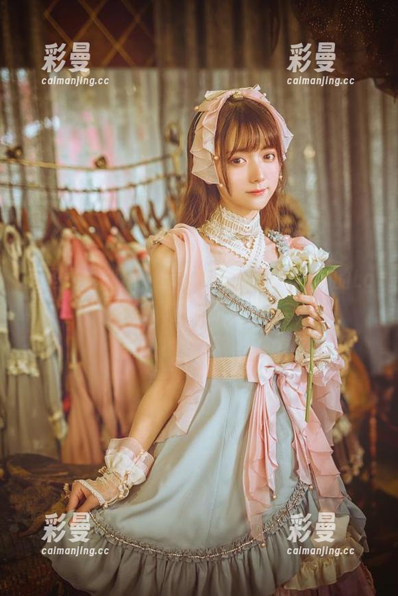陆卿卿kyokyo 无圣光也能撩,你猜陆卿卿kyokyo的Lo娘写真里藏了什么?