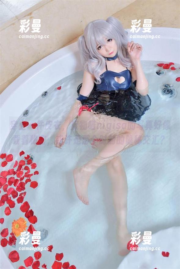 魔物喵nigisa 穿上一件皮衣,魔物喵nigisa的写真好像载着秘密,或许是那个时刻的隐秘交汇?