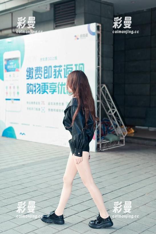 魔镜街拍-艾小青 魔镜街拍 - 脑洞大开的套图:艾小青与旗袍的街头狂想曲